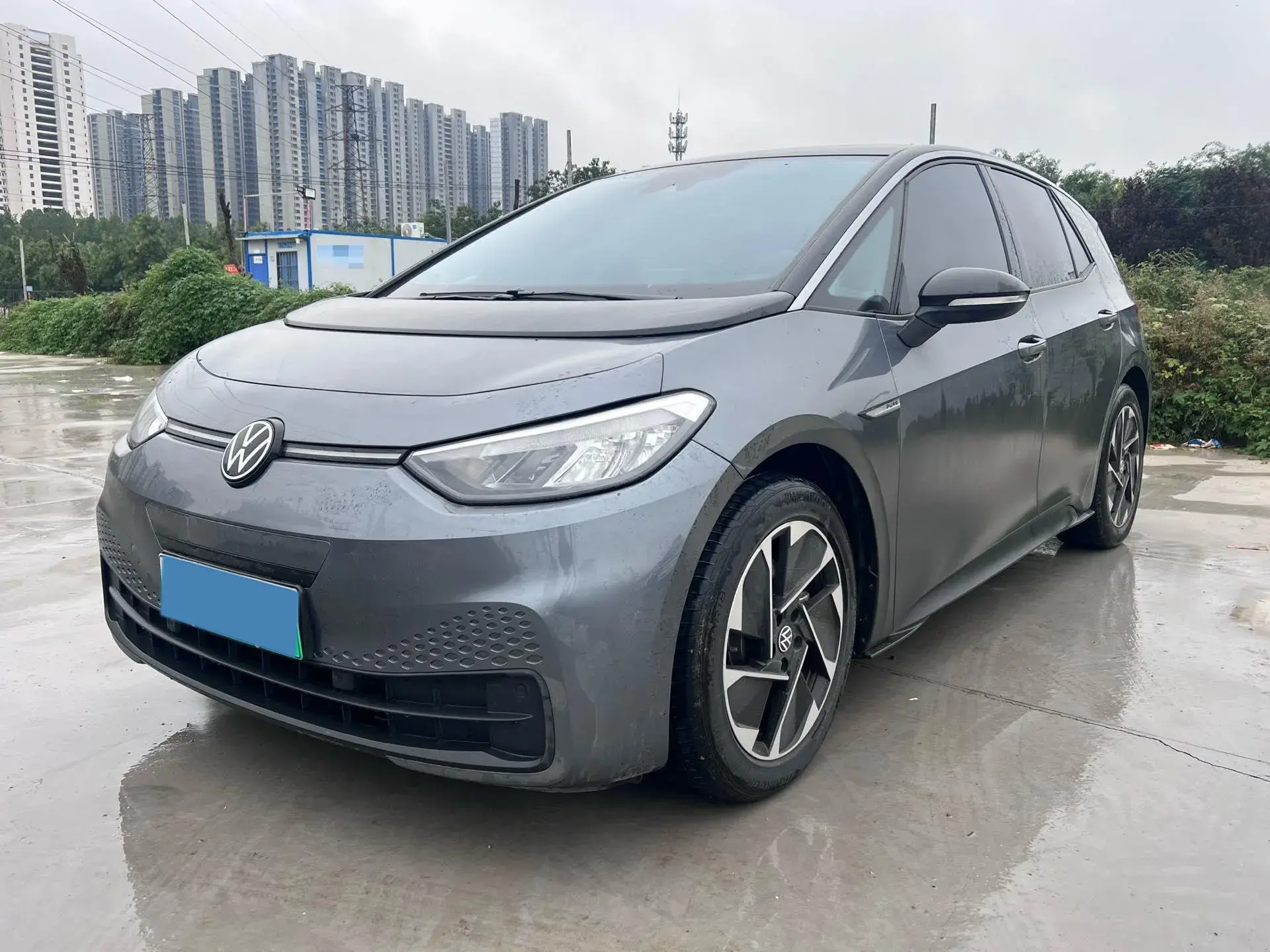 2023 VOLKSWAGEN ID.3 view 1