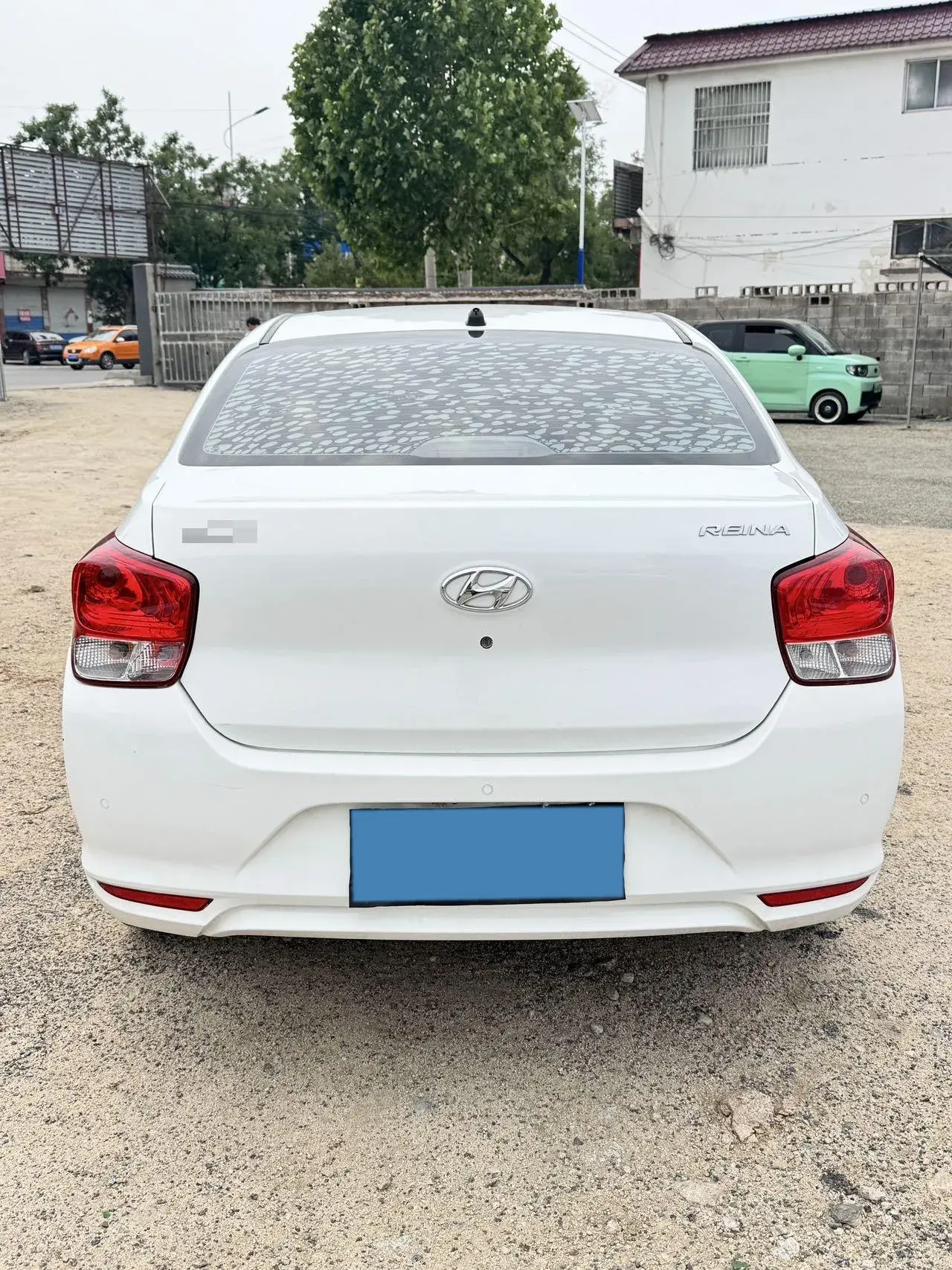 2017 HYUNDAI REINA thumbnail 4