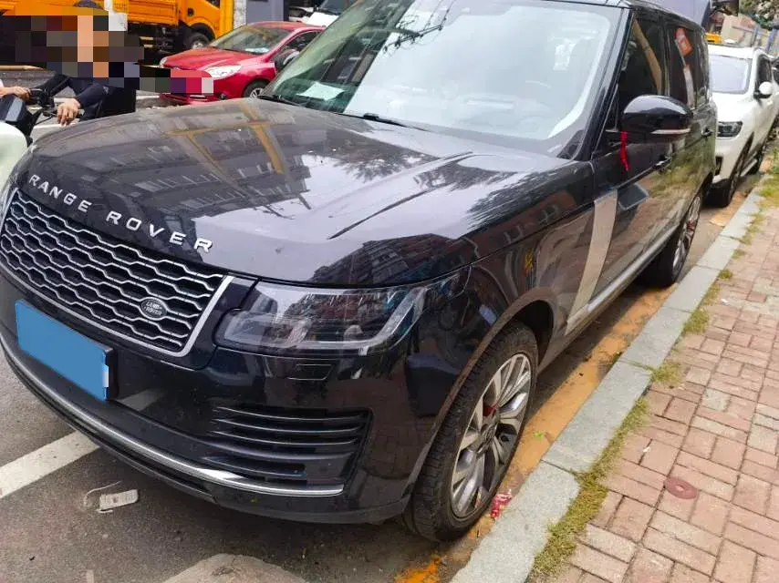 2021 LAND ROVER view 1