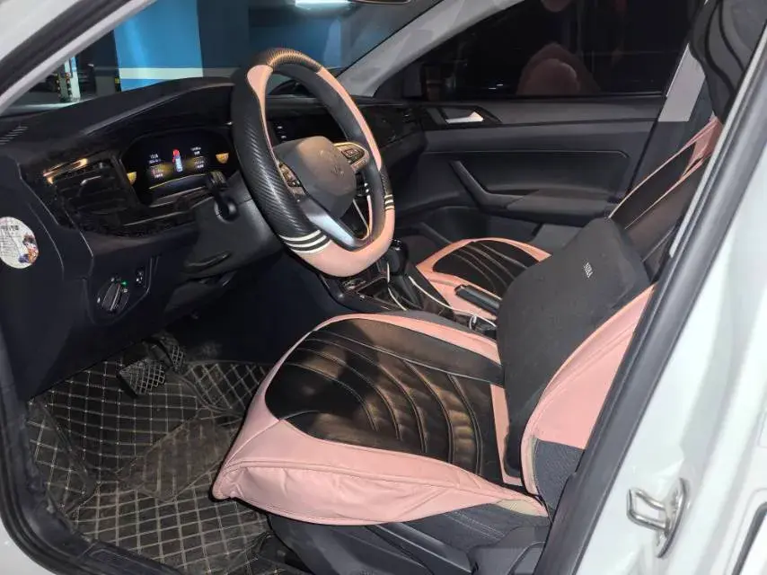 2025 VOLKSWAGEN LAVIDA thumbnail 3