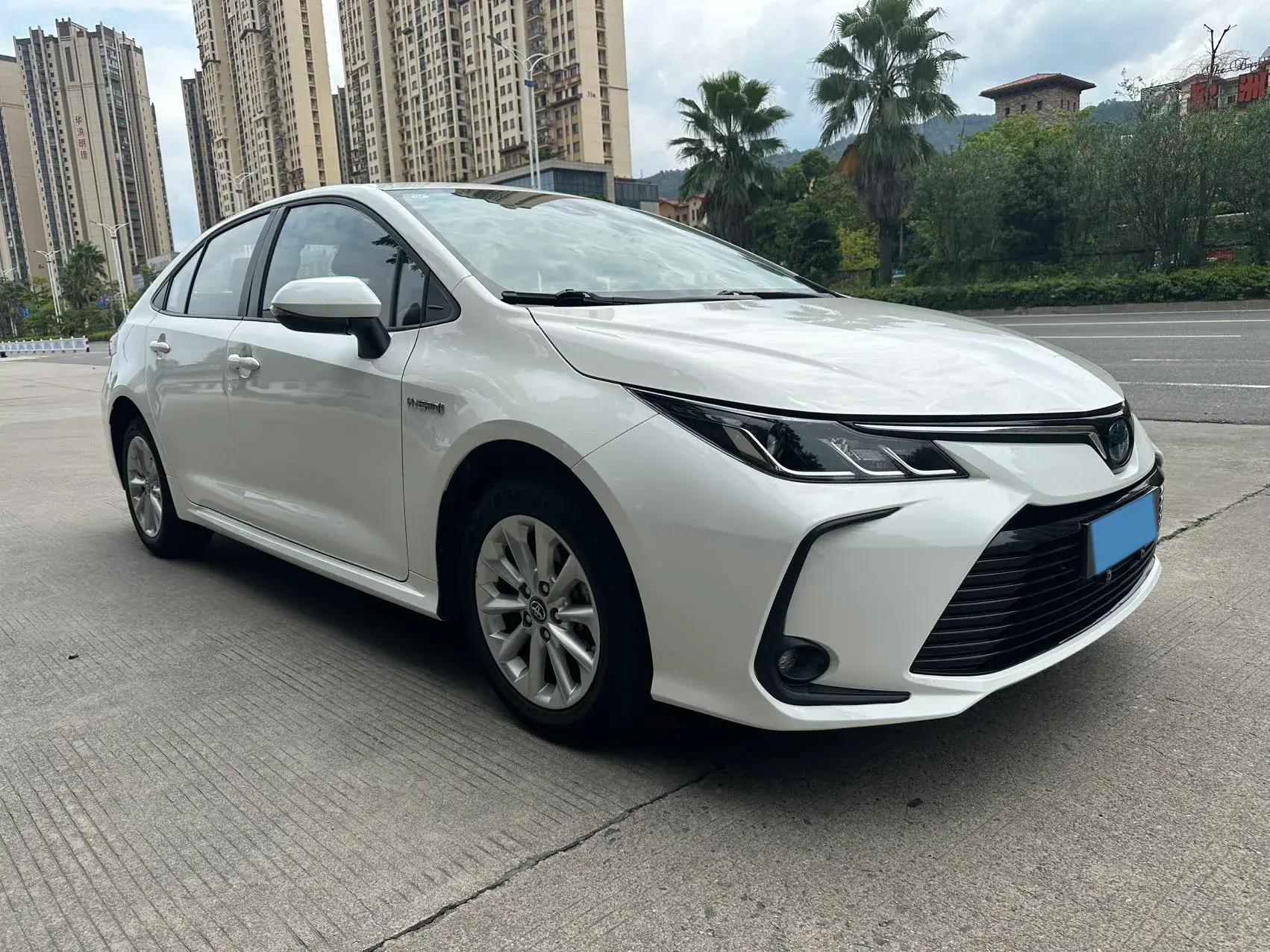 2021 TOYOTA COROLLA thumbnail 3