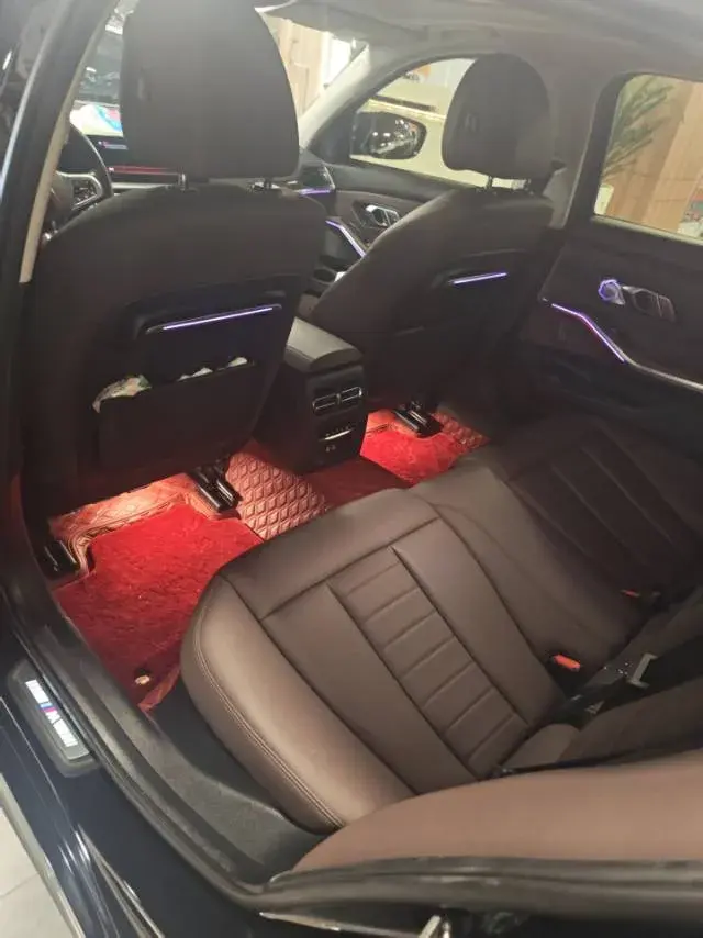 2021 BMW 3 thumbnail 3