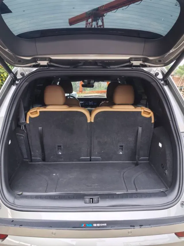 2021 Li ONE Range Extended 131HP REEV 40.5KWH,autocango,china used car exporter,china ev exporter,chinese used car exporter,chinese used ev exporter