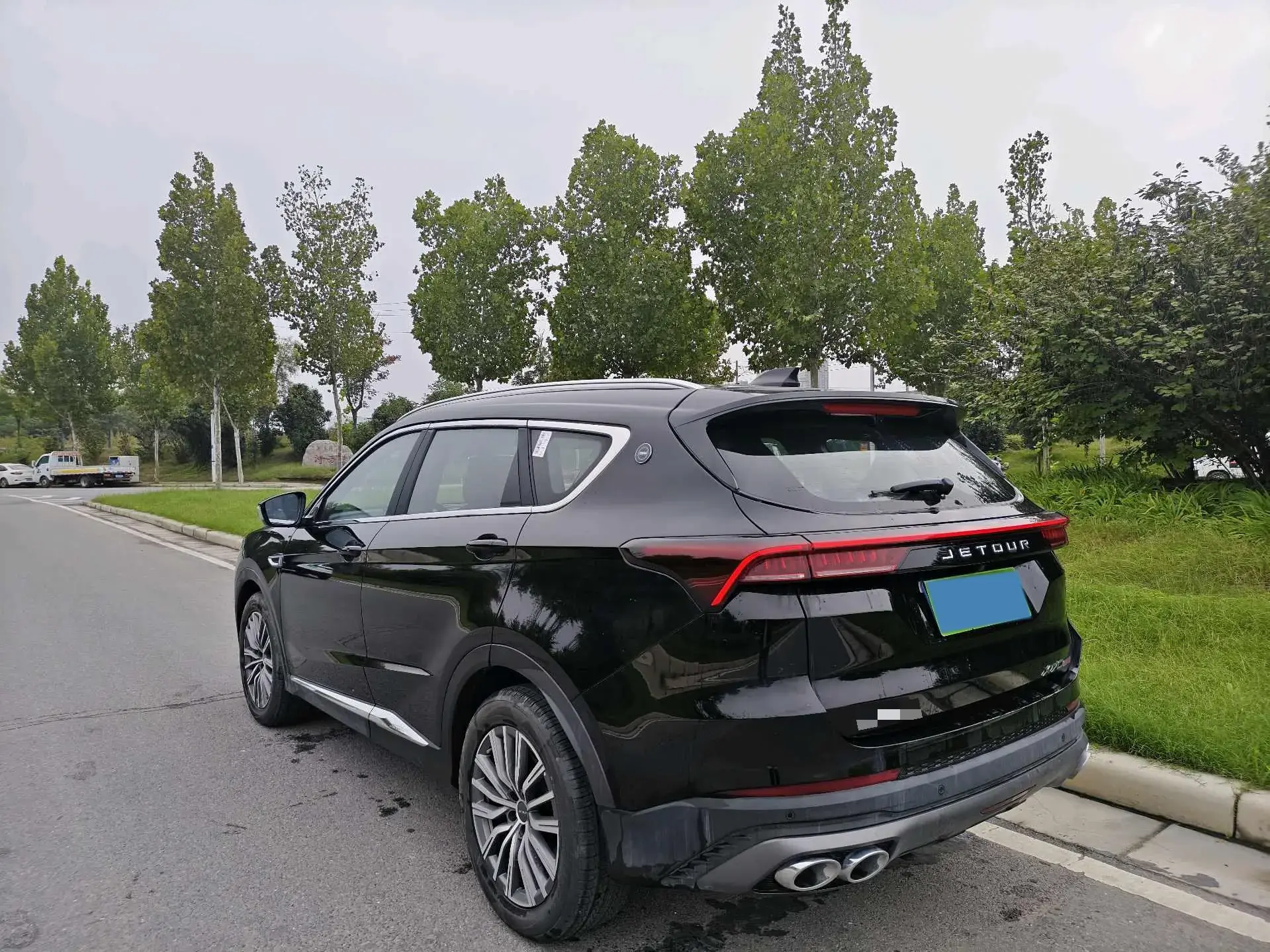 2025 JETOUR X70 thumbnail 4