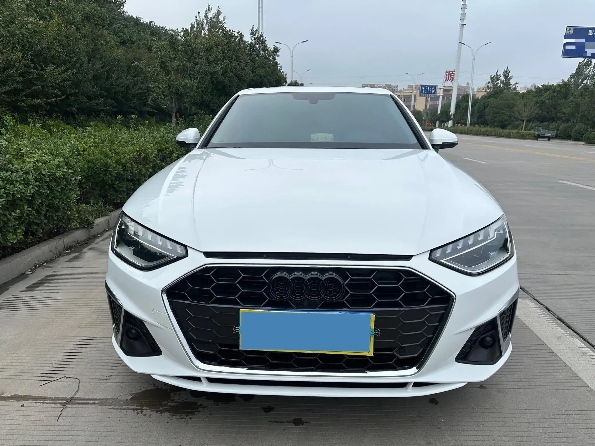 2020 AUDI A4L thumbnail 3