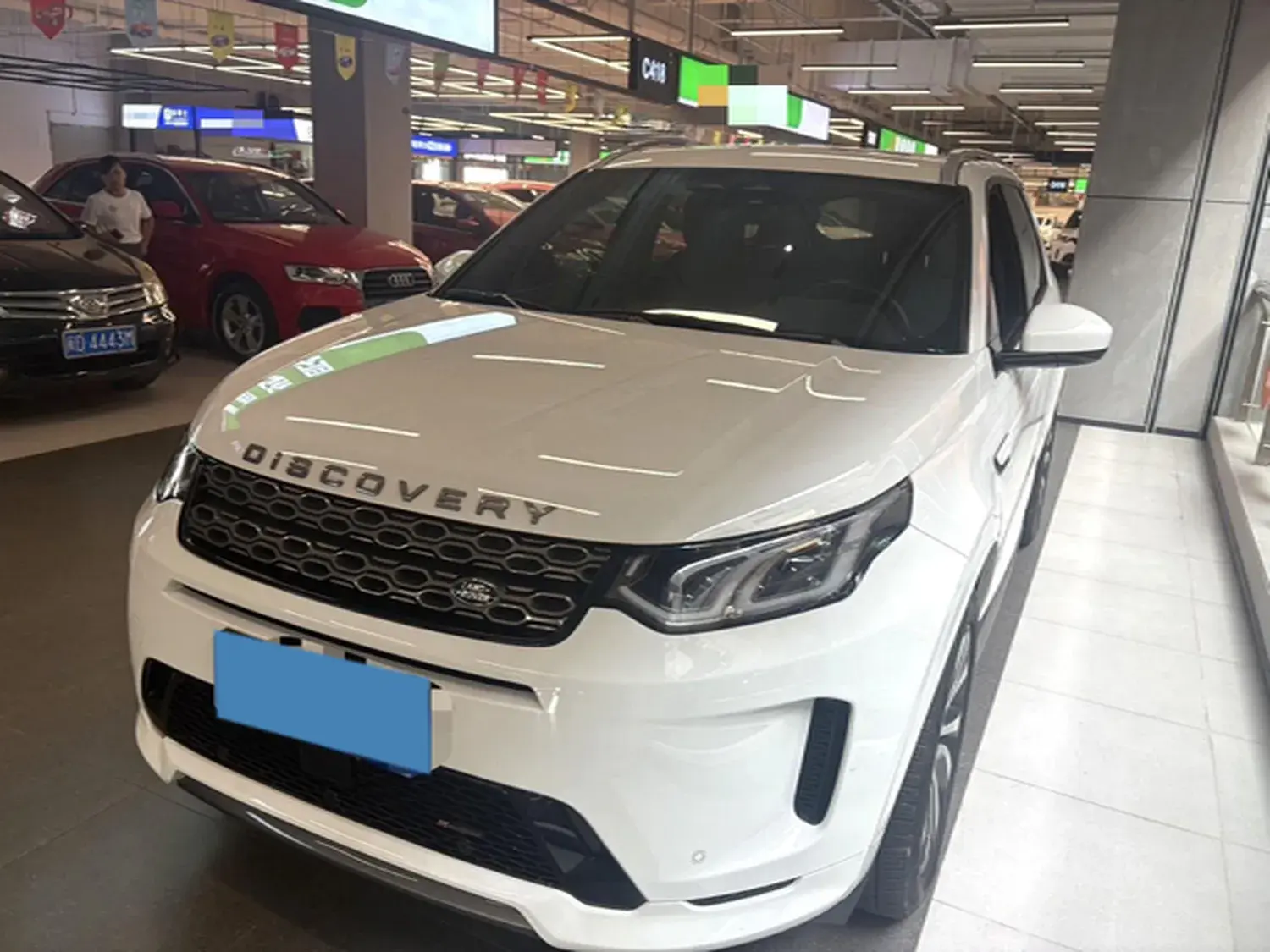 2022 LAND ROVER view 1