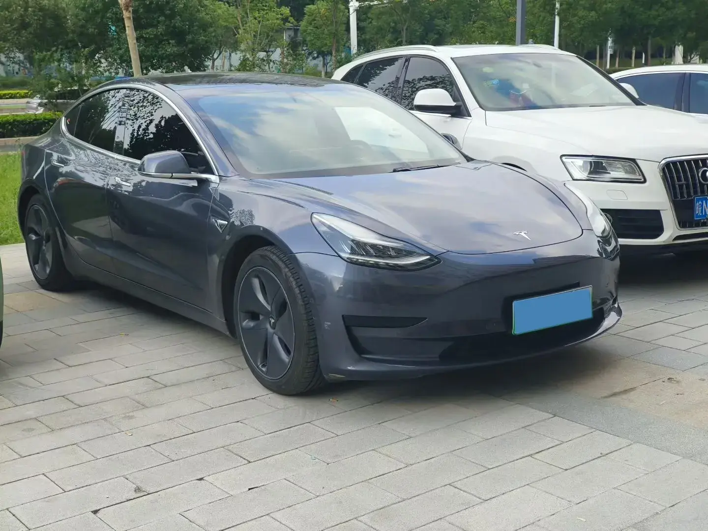 2020 TESLA MODEL thumbnail 3