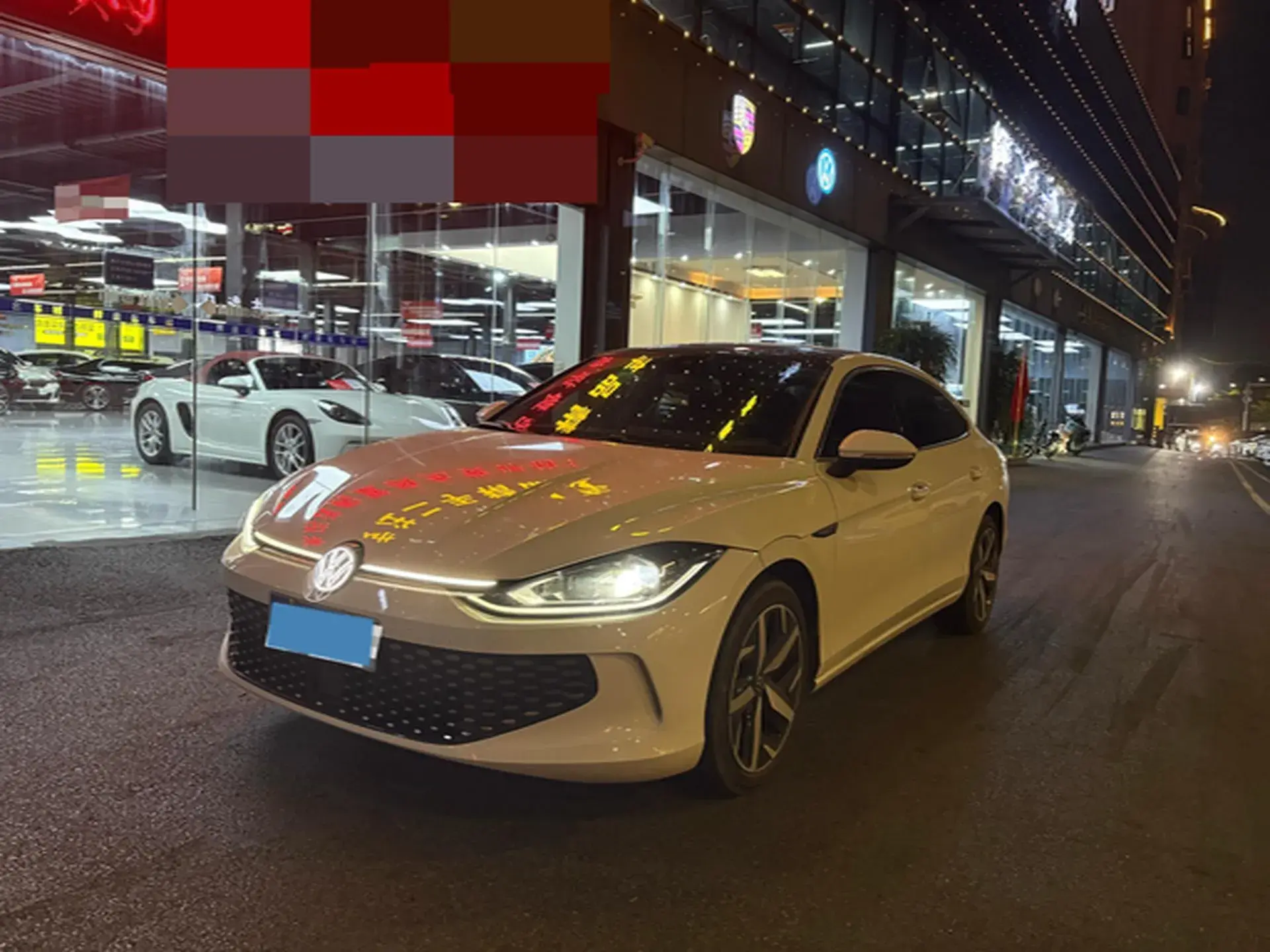 2022 VOLKSWAGEN LAMANDO view 1