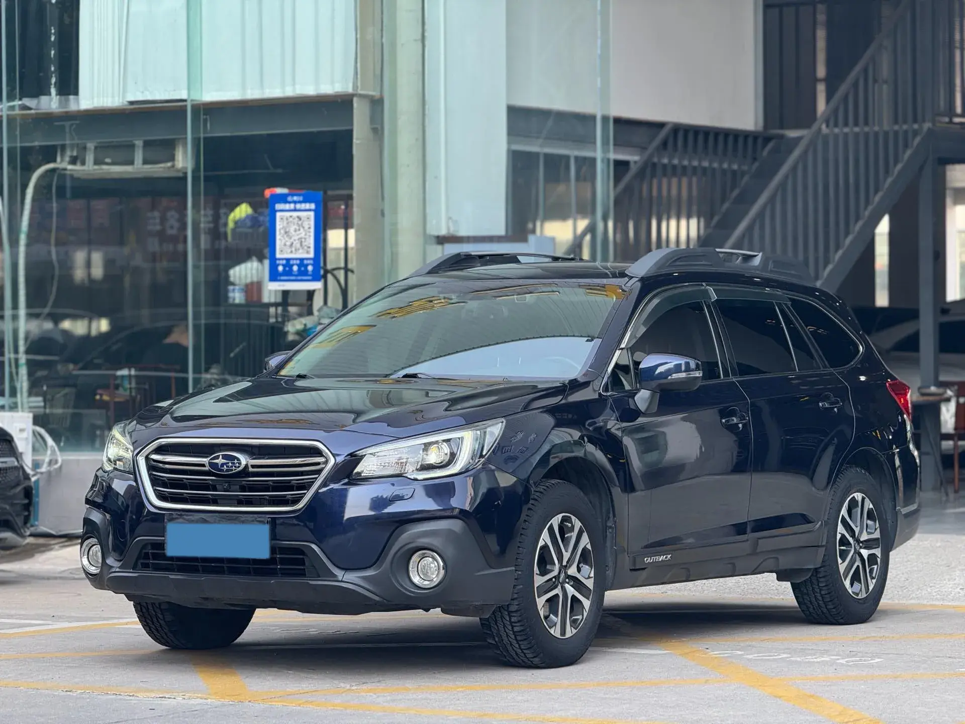 2019 SUBARU OUTBACK view 1