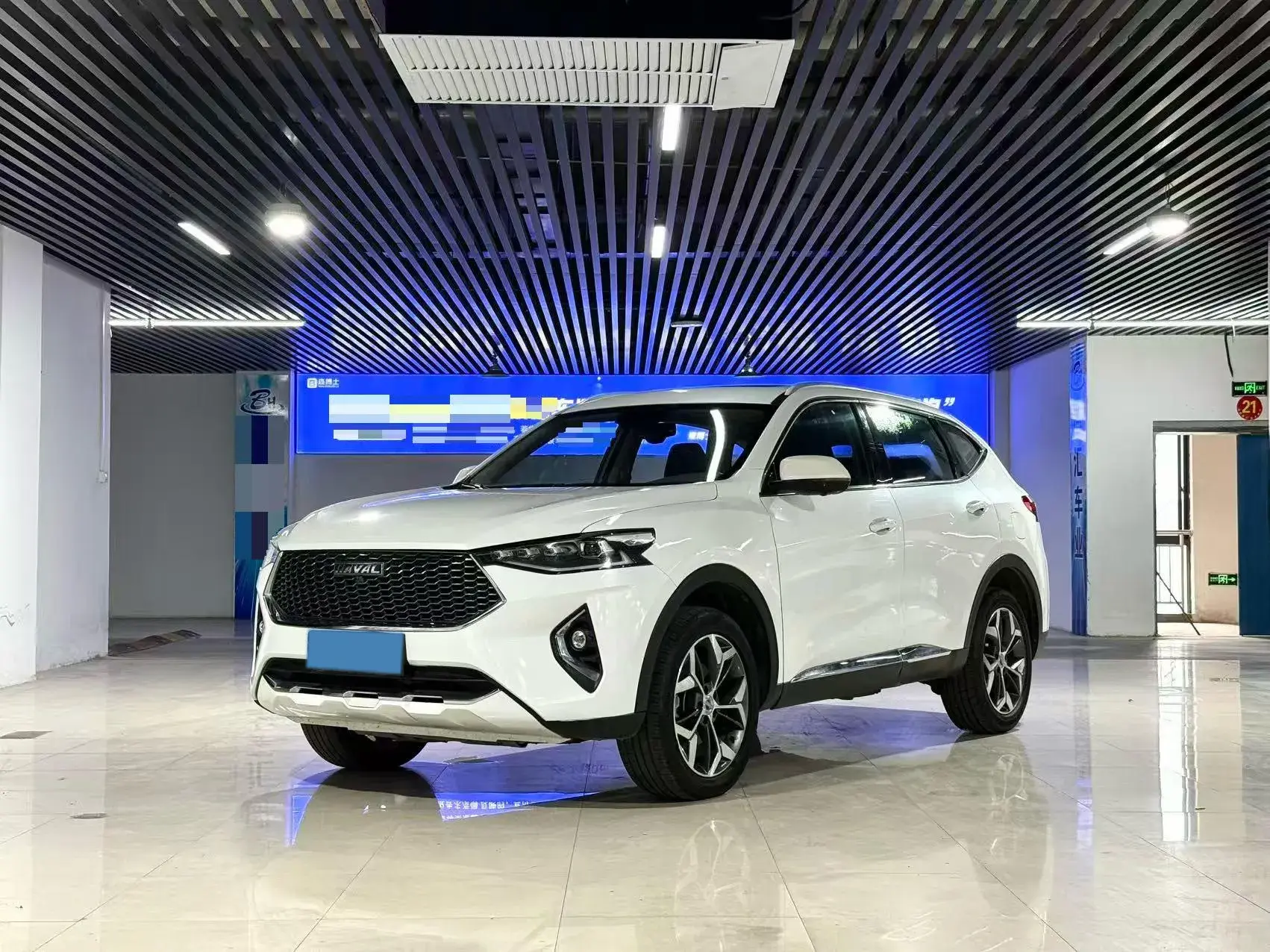 2019 HAVAL F7 view 1