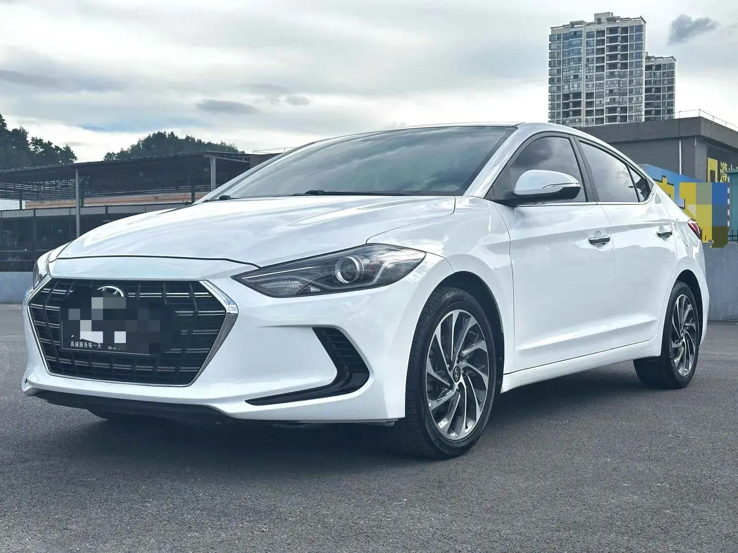 2020 HYUNDAI ELANTRA view 1