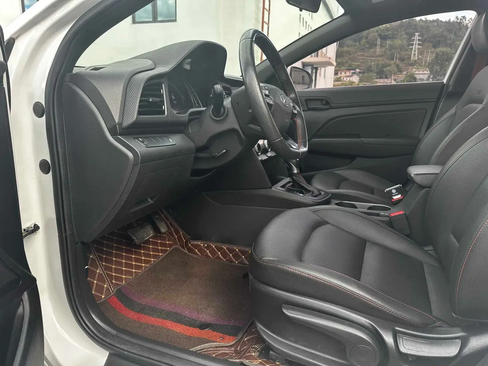 2020 HYUNDAI ELANTRA thumbnail 4