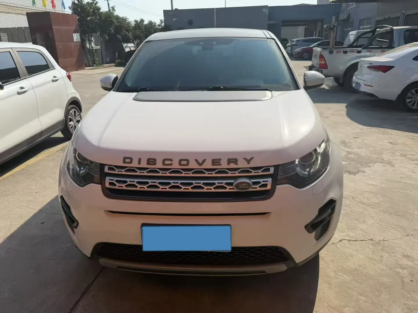2018 LAND ROVER thumbnail 3