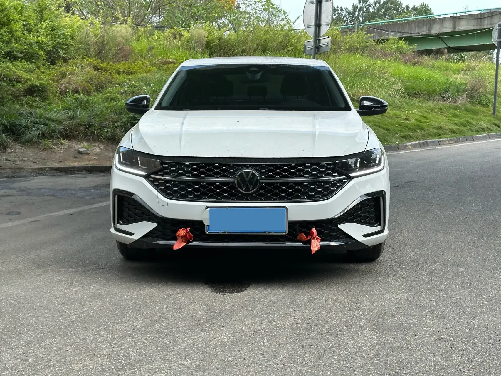 2024 VOLKSWAGEN LAVIDA thumbnail 2