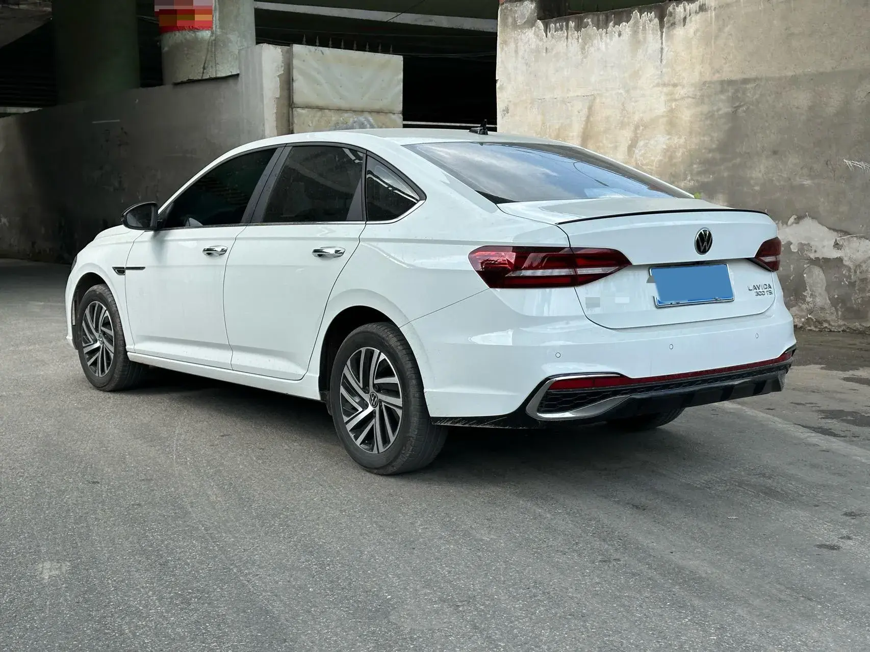 2024 VOLKSWAGEN LAVIDA thumbnail 4