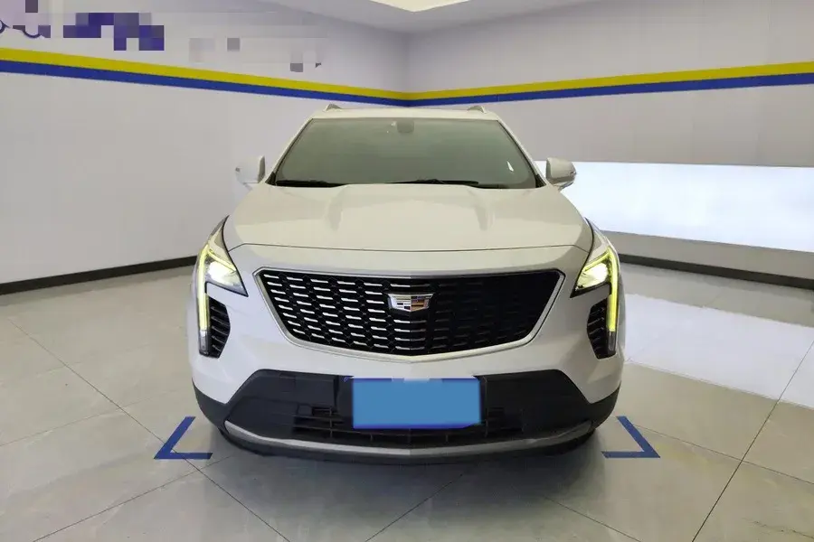 2021 CADILLAC XT4 thumbnail 2