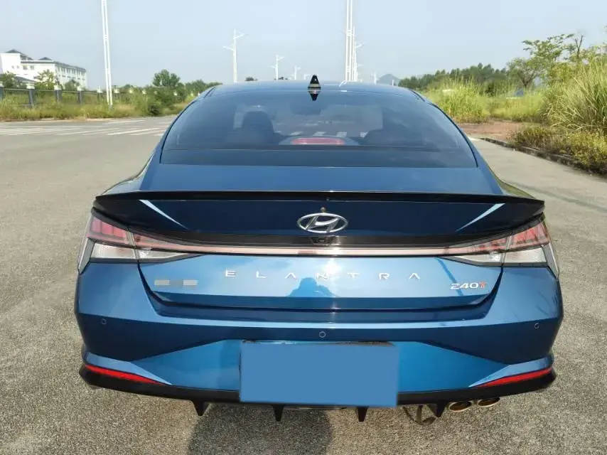 2021 HYUNDAI ELANTRA thumbnail 4