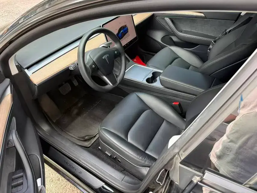 2022 TESLA MODEL thumbnail 4