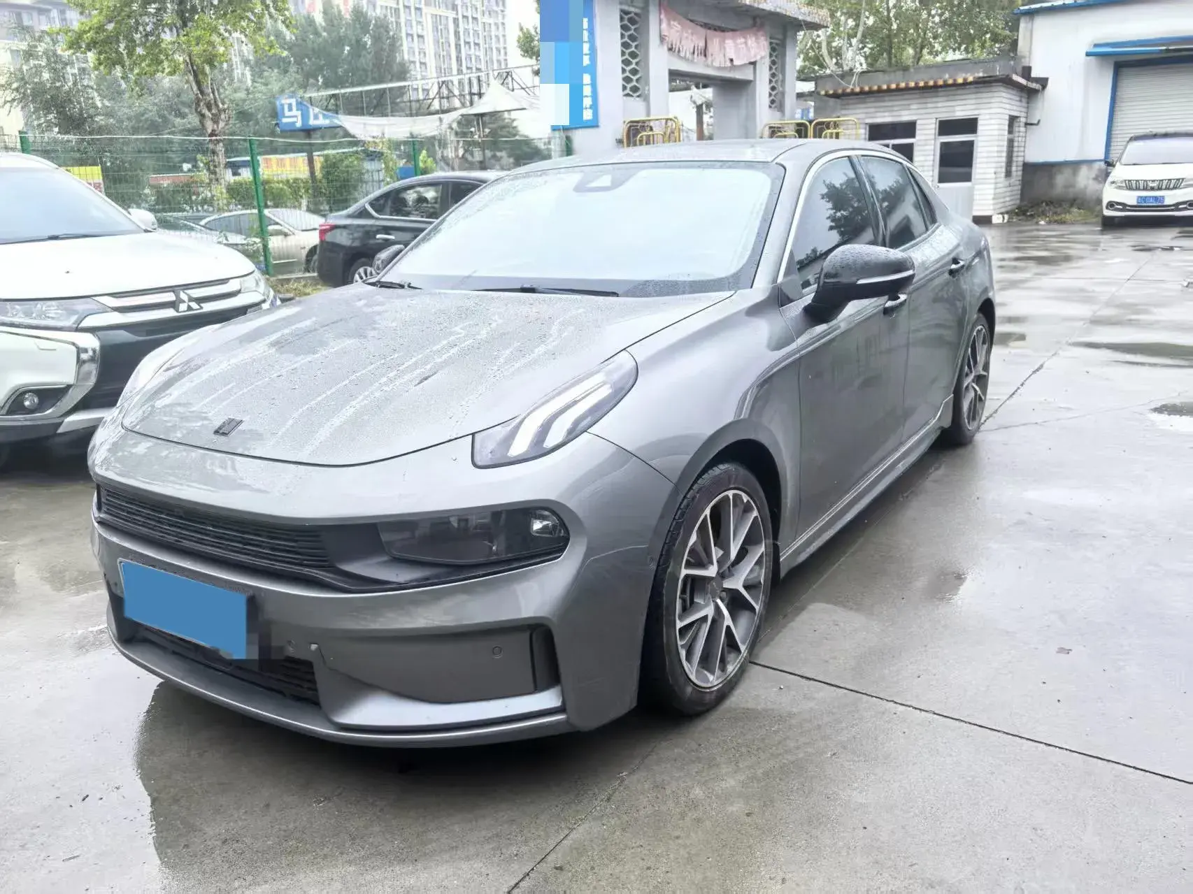 2022 LYNK&CO 03 view 1