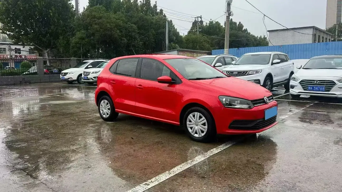 2018 VOLKSWAGEN POLO thumbnail 3