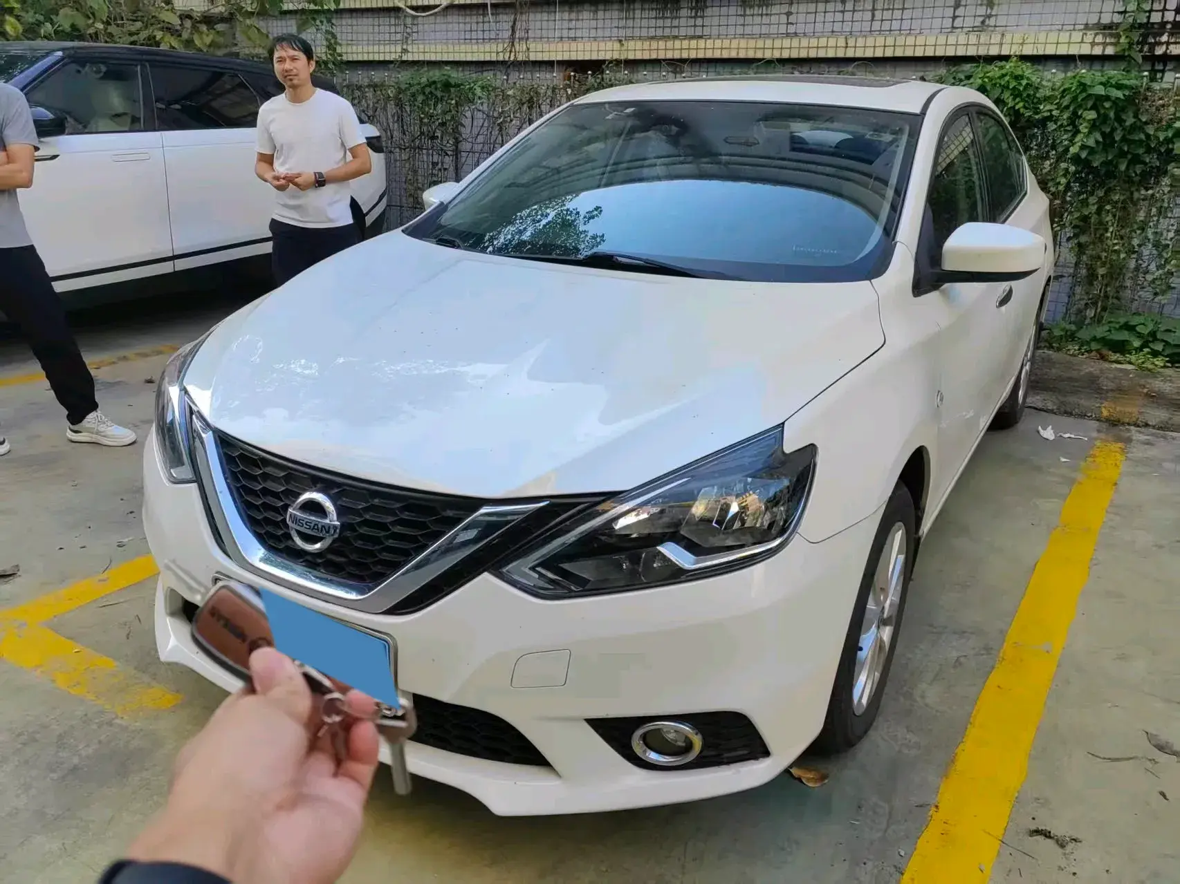 2021 NISSAN SYLPHY view 1