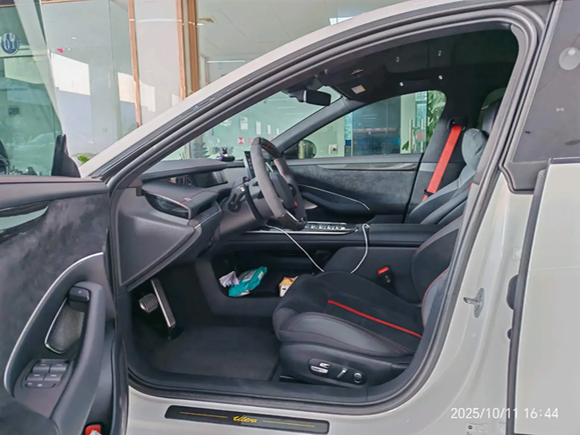 2025 MI SU7 thumbnail 3