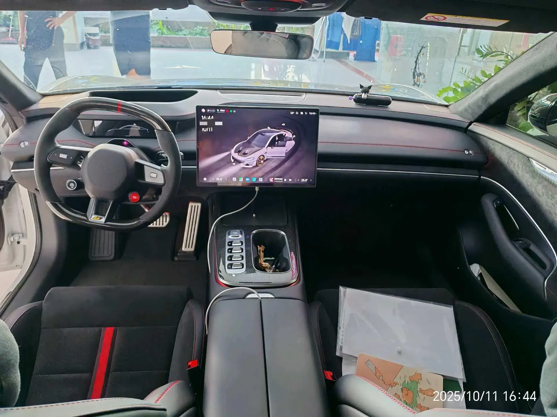 2025 MI SU7 thumbnail 4