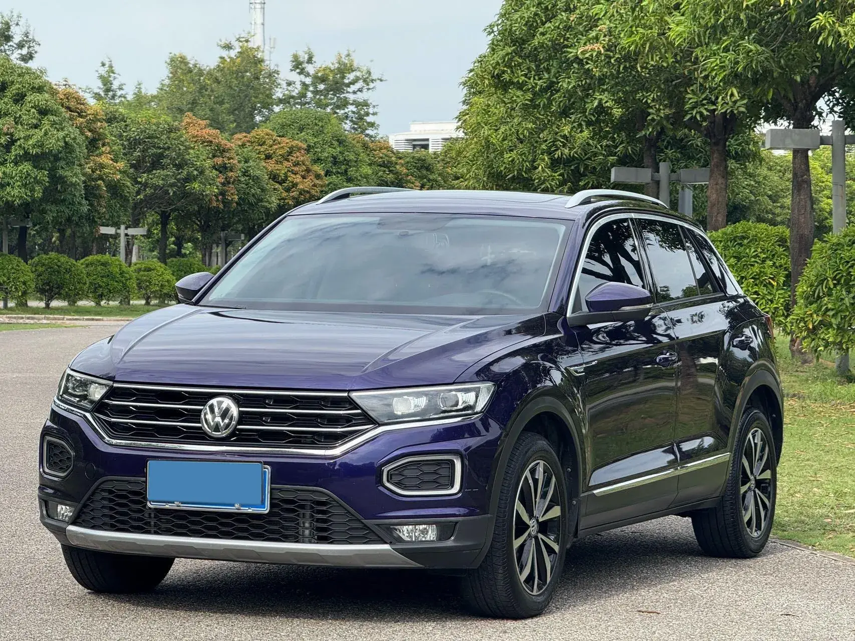 2018 VOLKSWAGEN T-ROC view 1