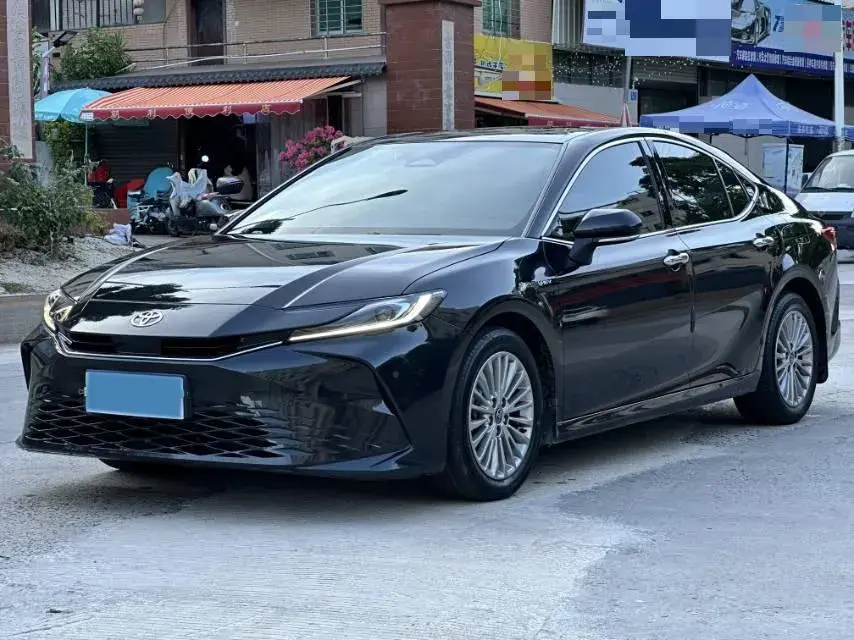 2024 Toyota Camry 2.0L 152HP L4 E-CVT Hybrid