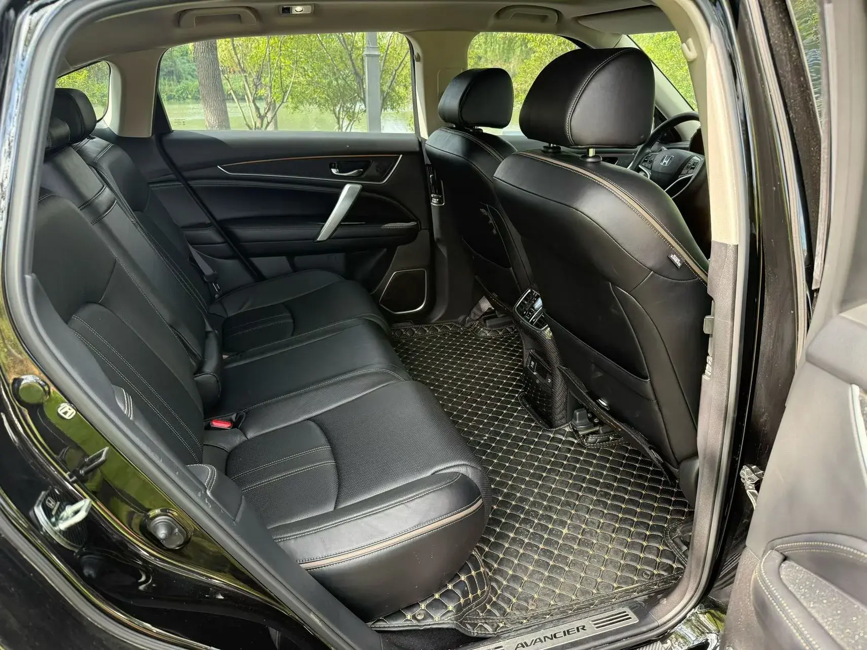 2020 HONDA AVANCIER thumbnail 4