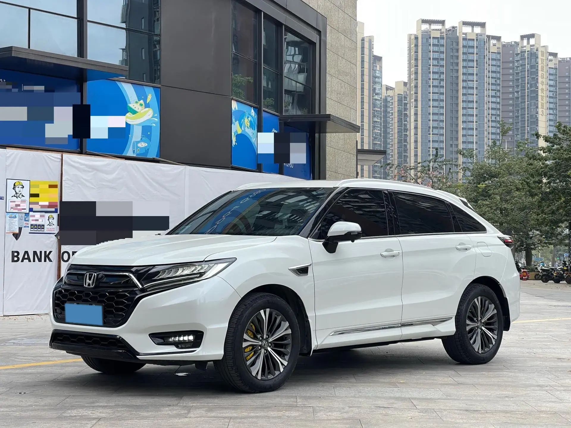 2020 HONDA UR-V view 1