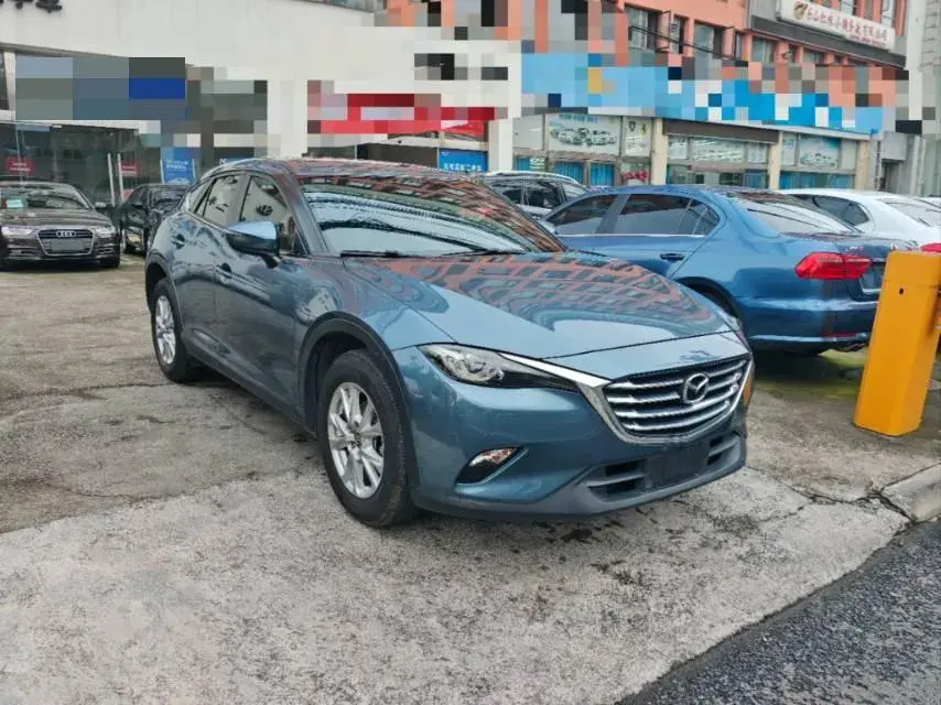 2018 MAZDA CX-4 thumbnail 3