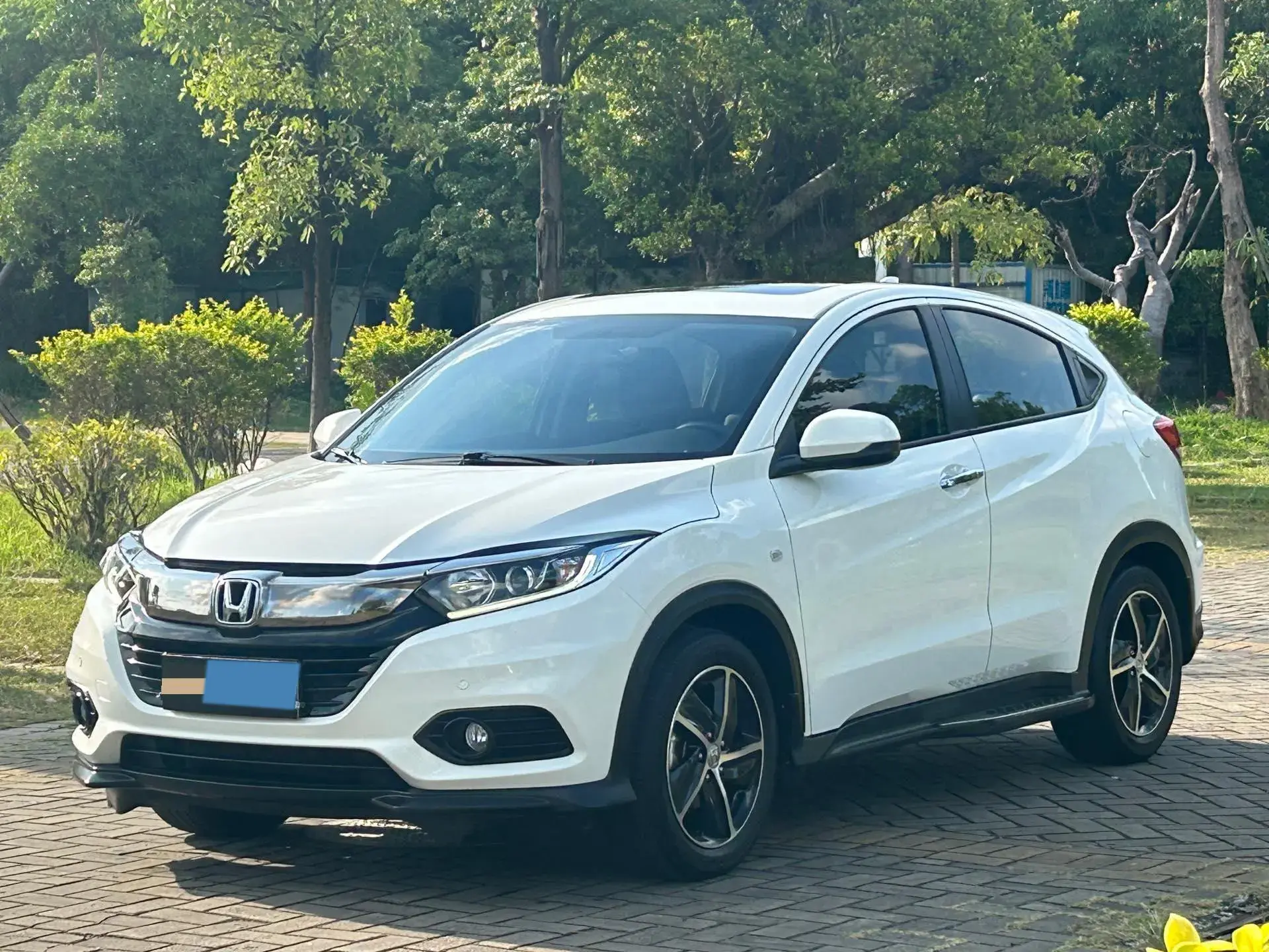 2020 HONDA VEZEL view 1