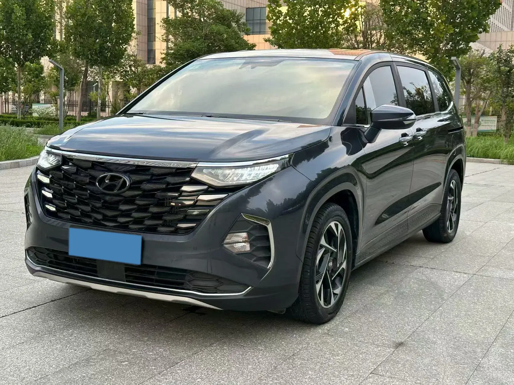 2021 HYUNDAI CUSTO view 1