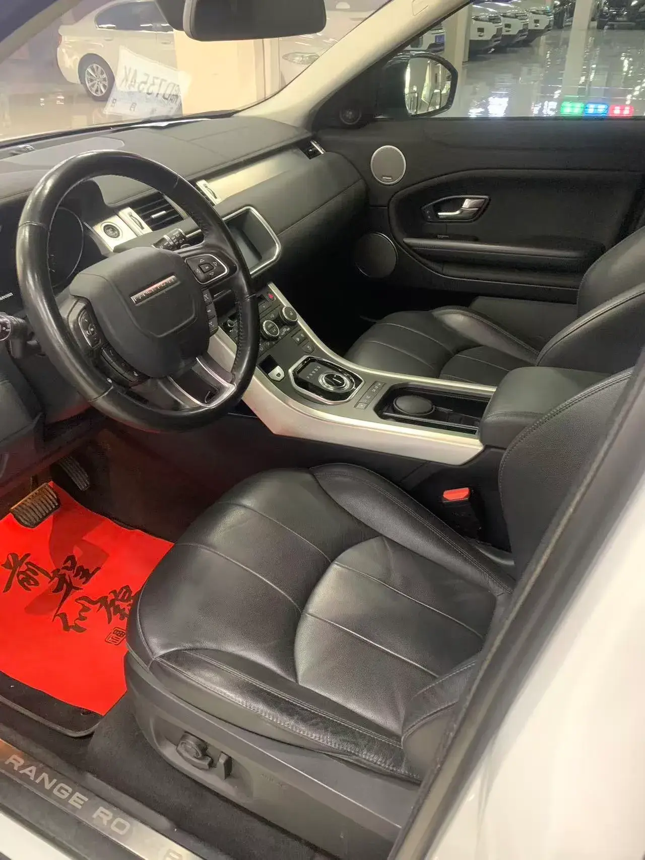 2018 LAND ROVER thumbnail 4