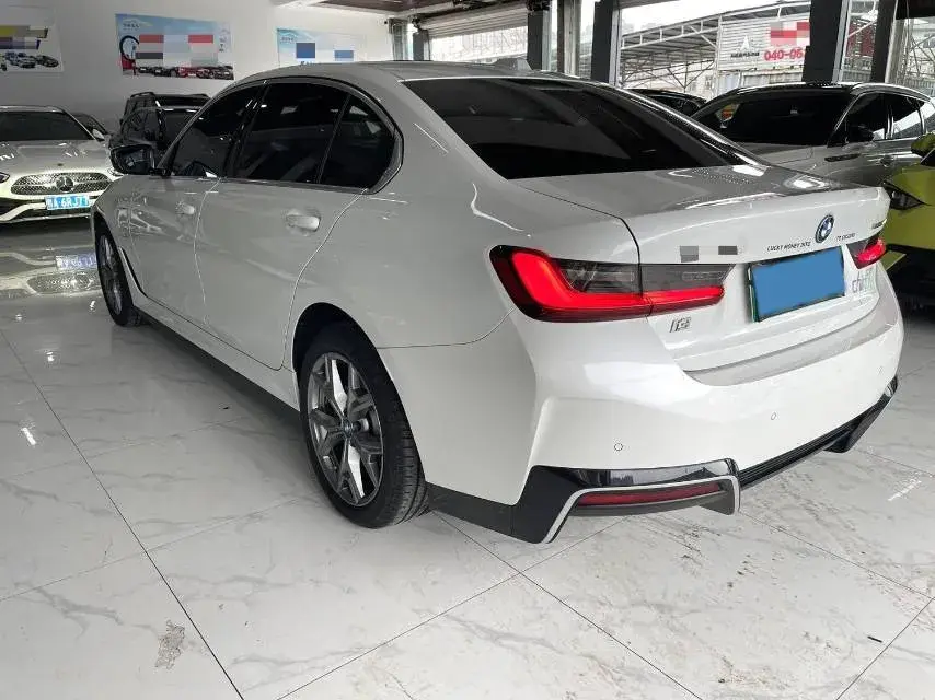 2022 BMW I3 thumbnail 4