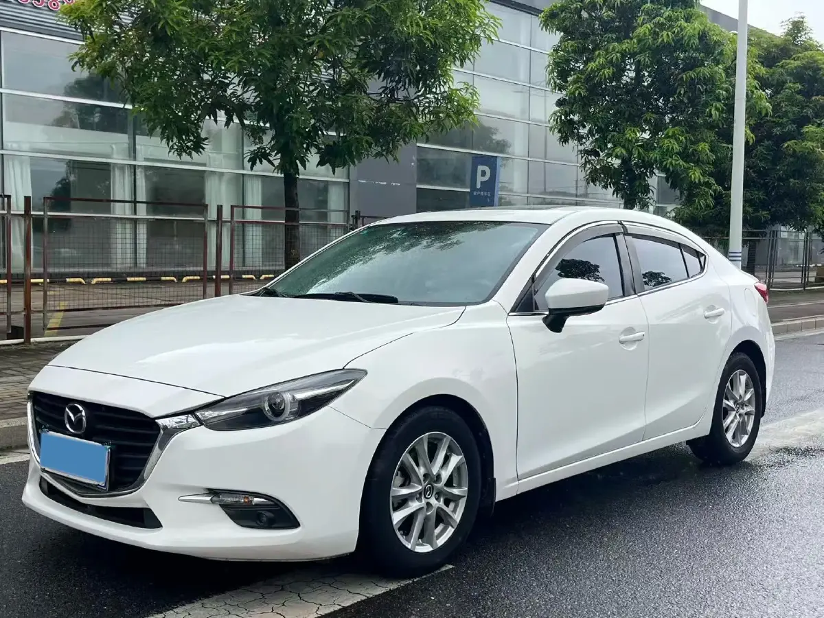 2019 Mazda 3 Axela 1.5L 117HP L4 6AT