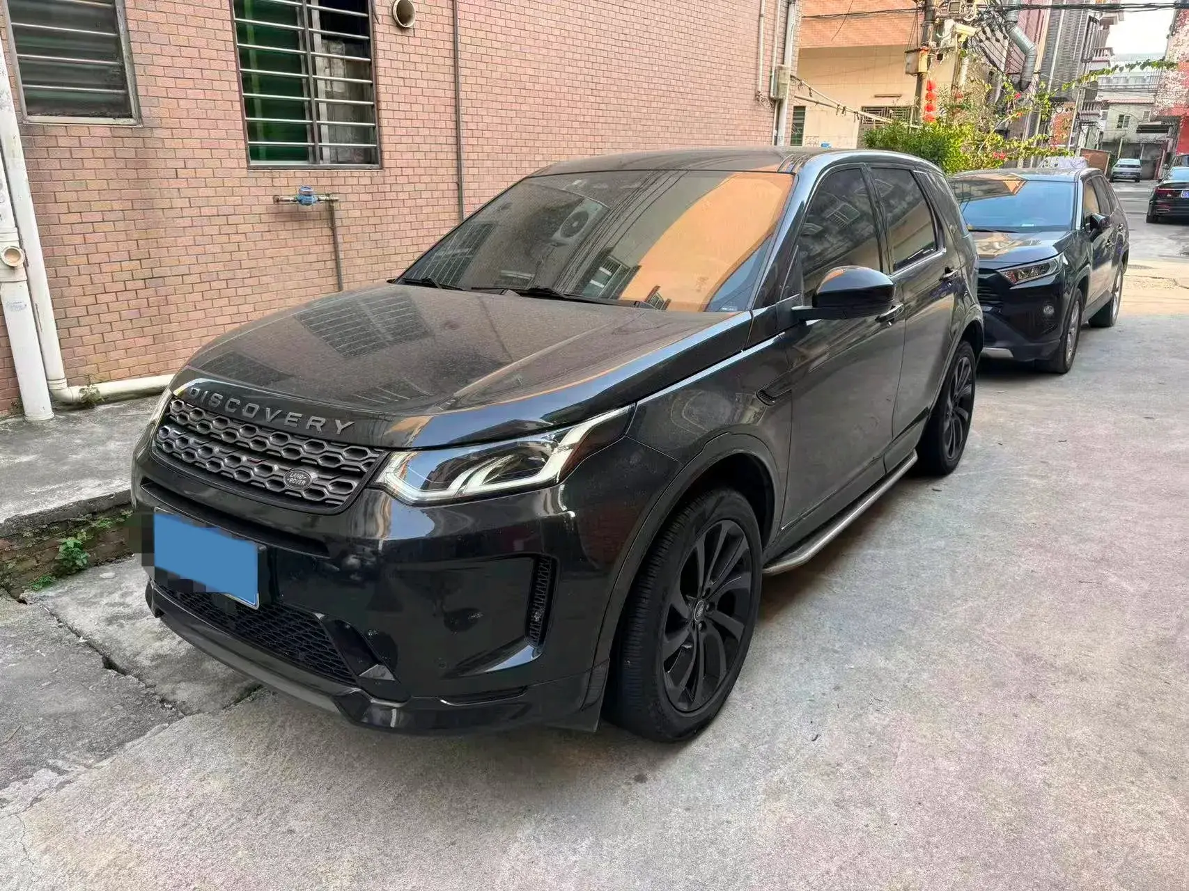2021 LAND ROVER view 1