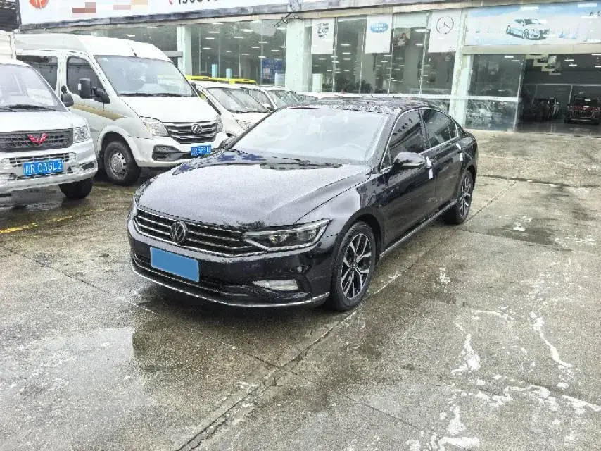 2020 VOLKSWAGEN MAGOTAN view 1