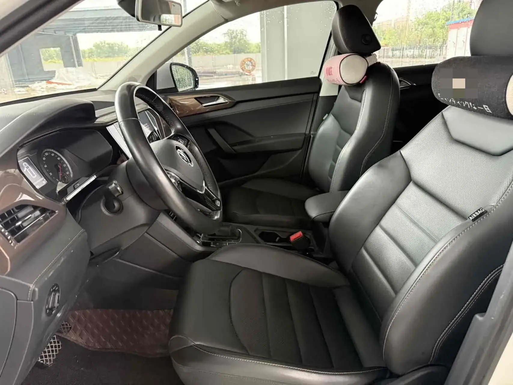 2021 VOLKSWAGEN THARU thumbnail 4