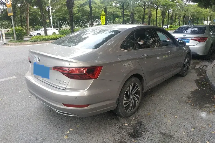 2020 VOLKSWAGEN SAGITAR thumbnail 2