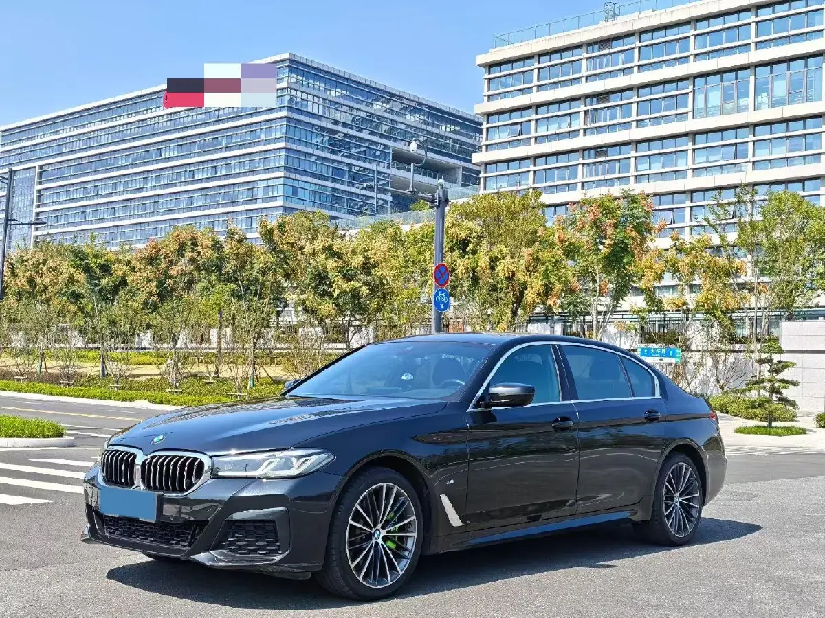 2021 BMW 5 Series 2.0T 252HP L4 8AT