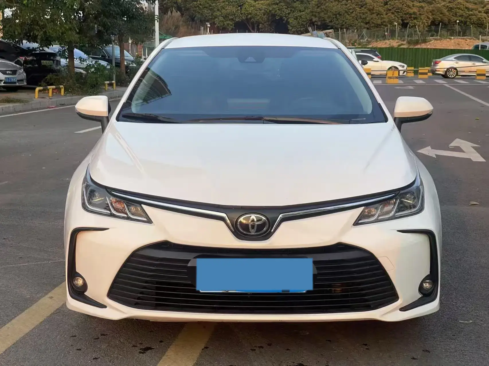 2022 TOYOTA COROLLA thumbnail 2