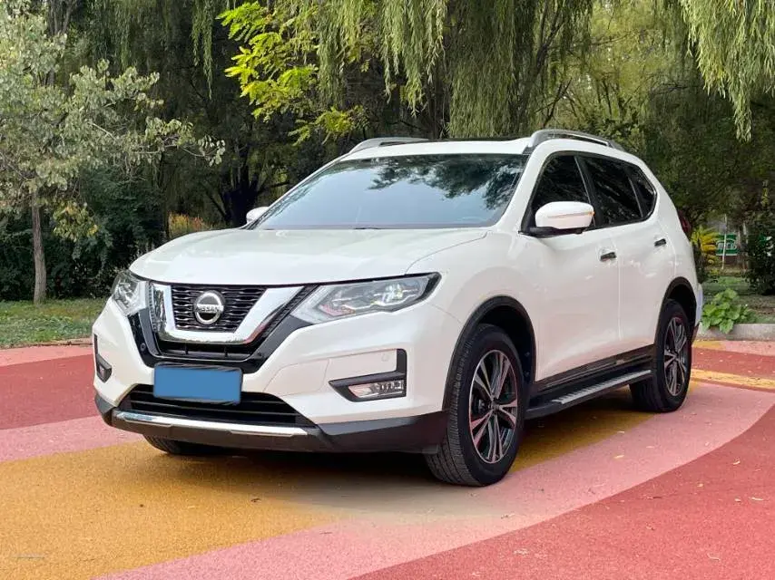 2021 NISSAN X-TRAIL view 1