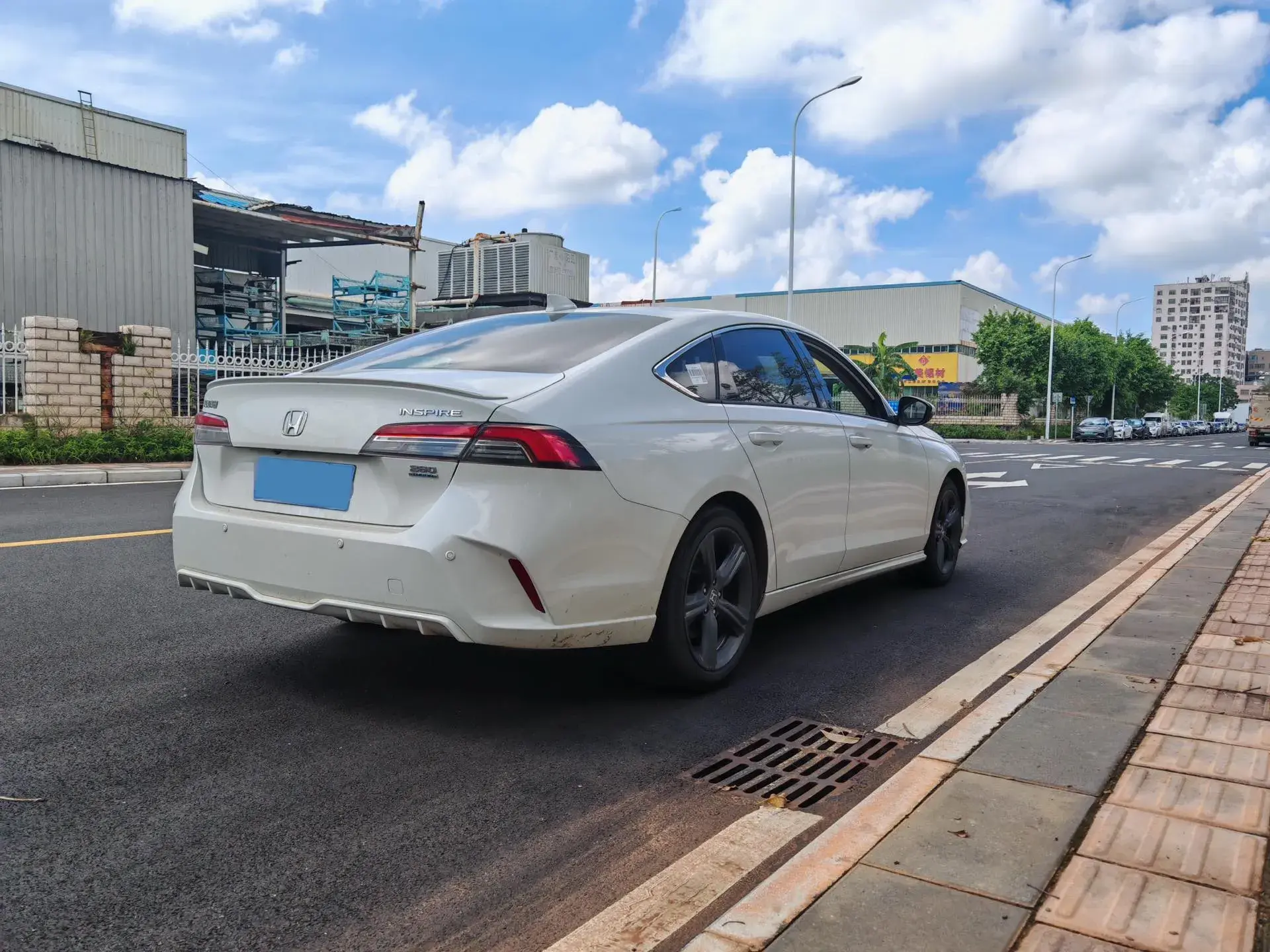 2023 HONDA INSPIRE thumbnail 3