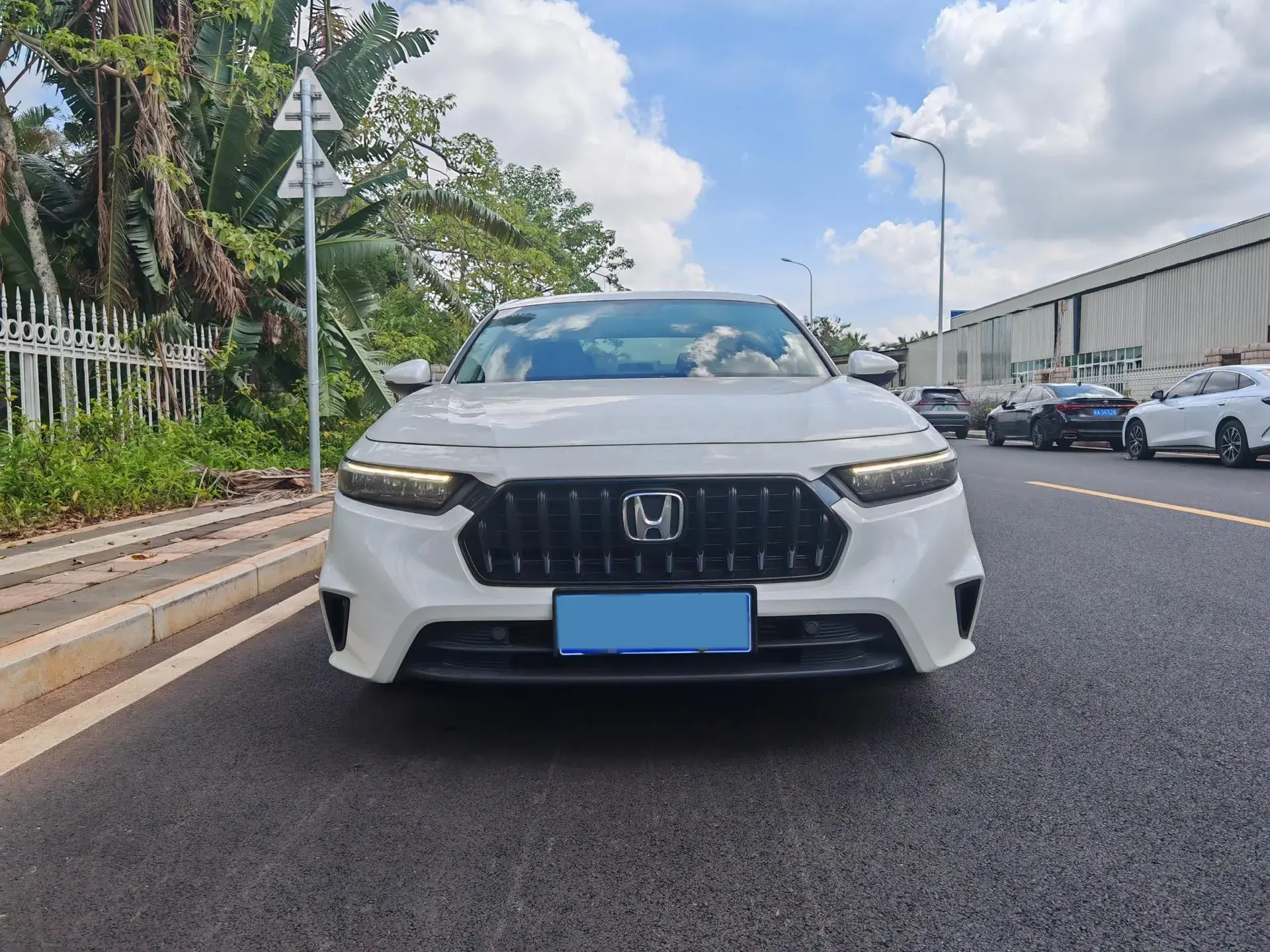 2023 HONDA INSPIRE thumbnail 2