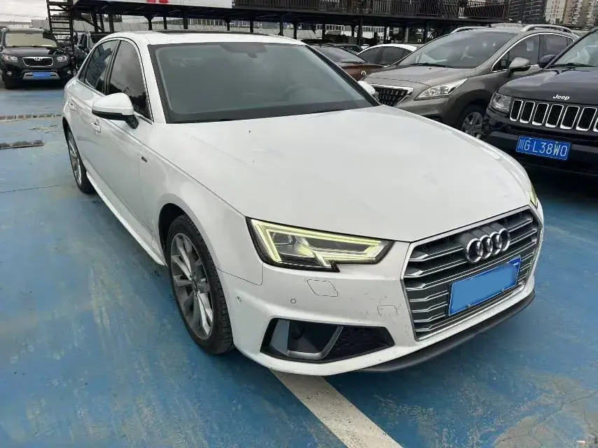 2019 AUDI A4L thumbnail 2