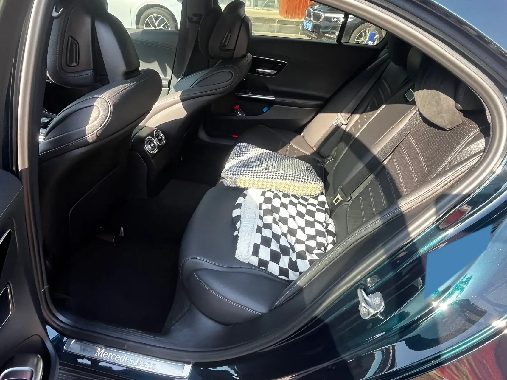 2024 MERCEDES-BENZ C thumbnail 4