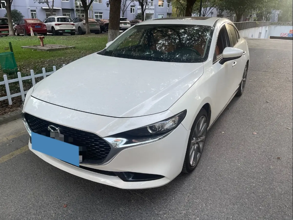 2021 Mazda 3 Axela 2.0L 158HP L4 6AT