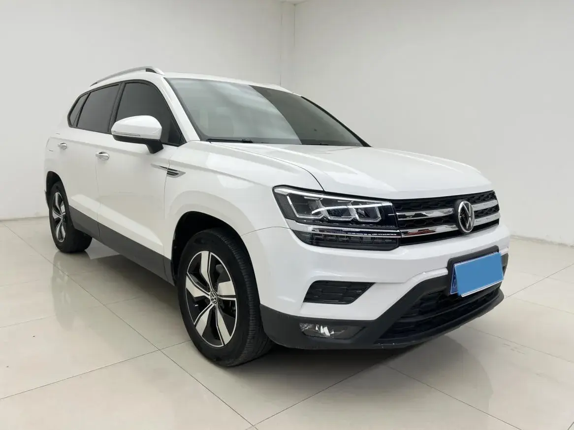 2021 VOLKSWAGEN THARU thumbnail 3